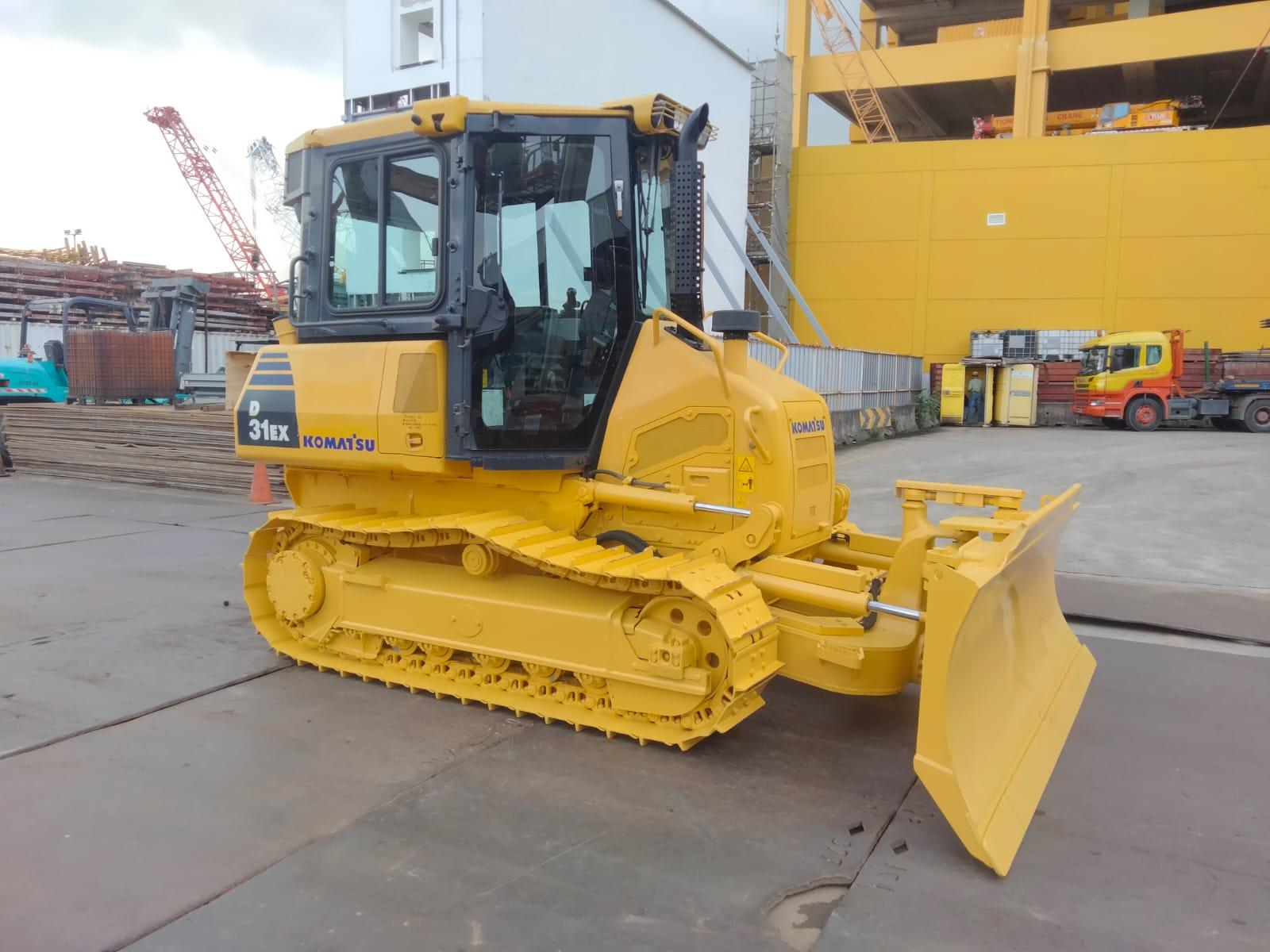 2011 KOMATSU D31EX-22 Crawler Dozer